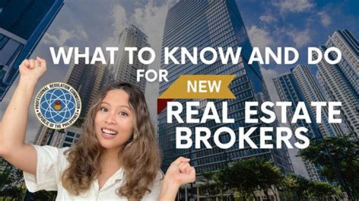 Can a real estate broker work alone?