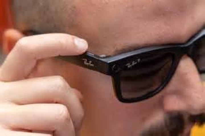 How do I contact Ray Bans?